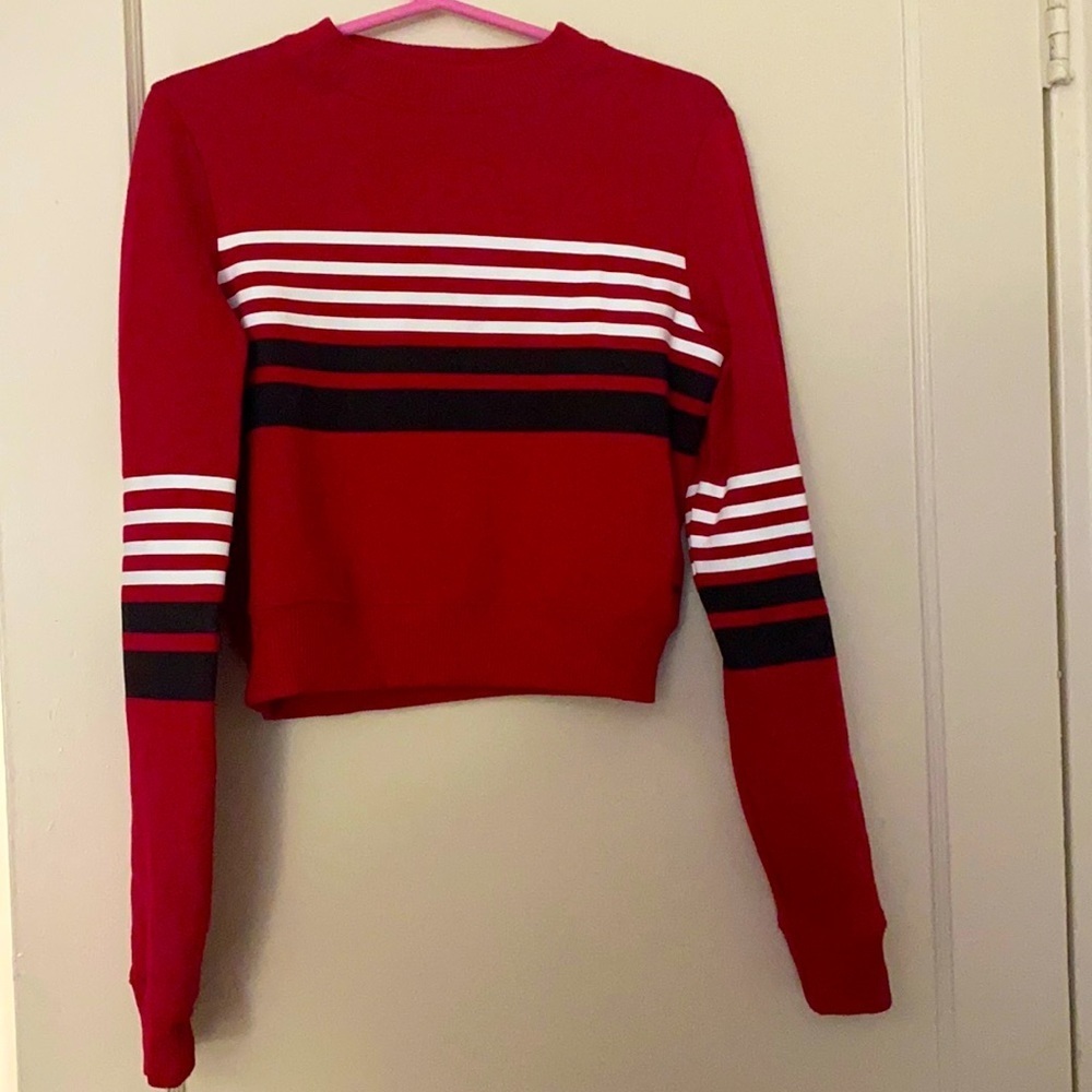Hollister red cropped sweater size: S